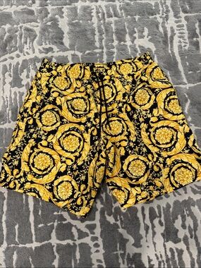 Versace Men's Black & Yellow Baroque Swim Trunks size 5